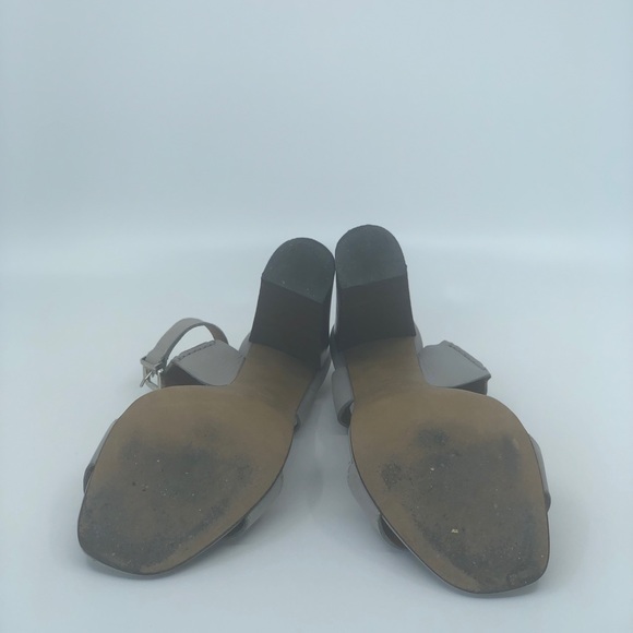 Leather t-strap sandal with stacked wooden heel - Picture 4 of 4